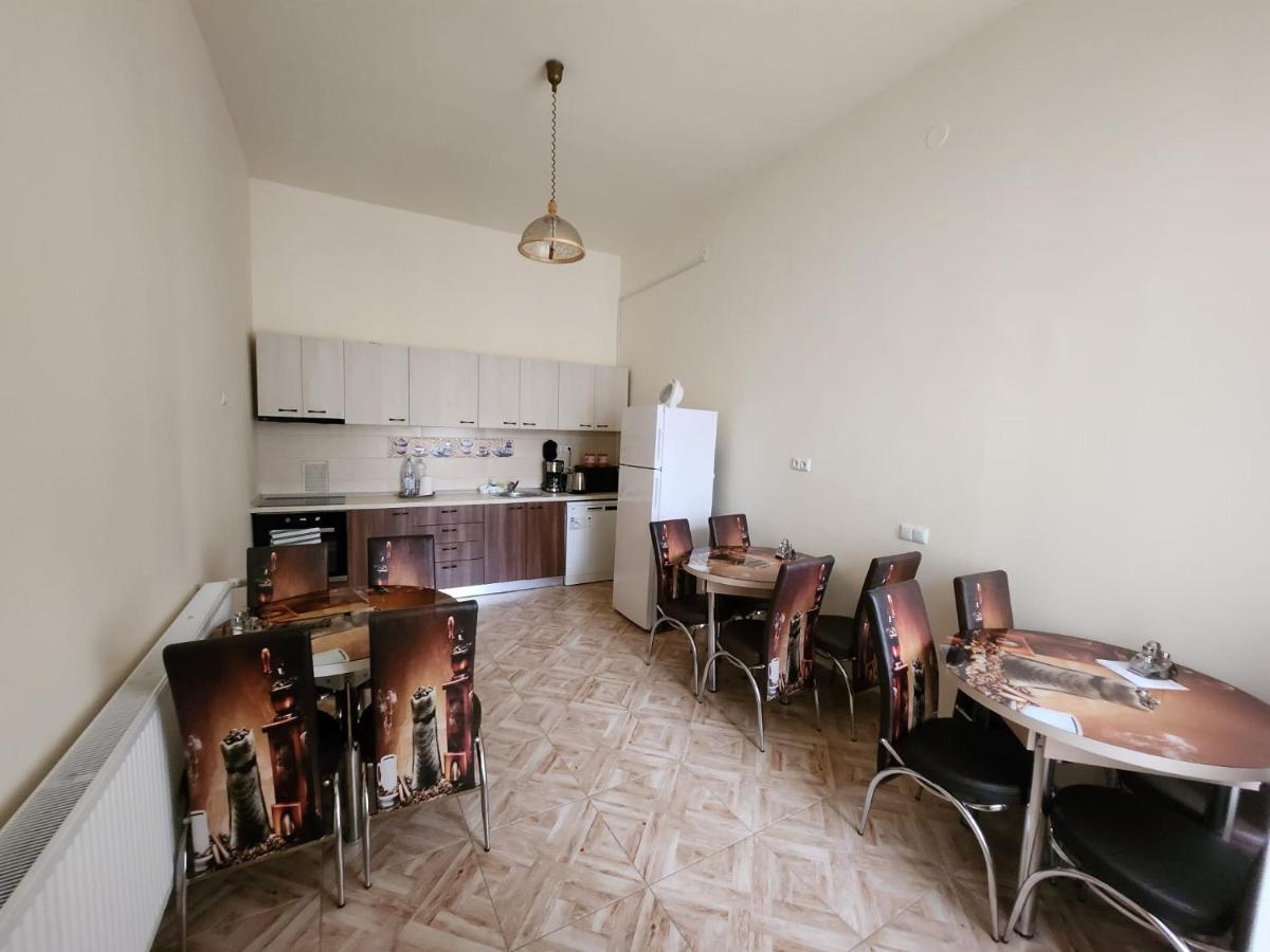 Antique Aparthotel Алба-Юлия Экстерьер фото